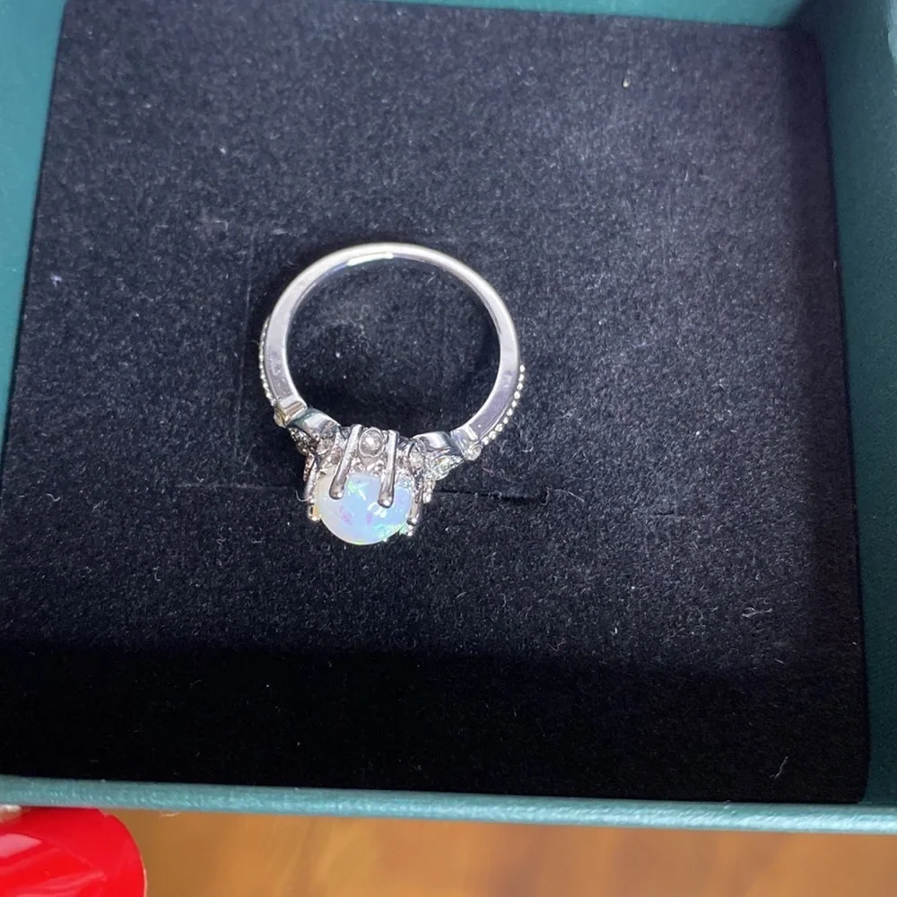 🌹 Silver Opalescent Pearl Stone Ring 🌹 8 NWT - Picture 3 of 14